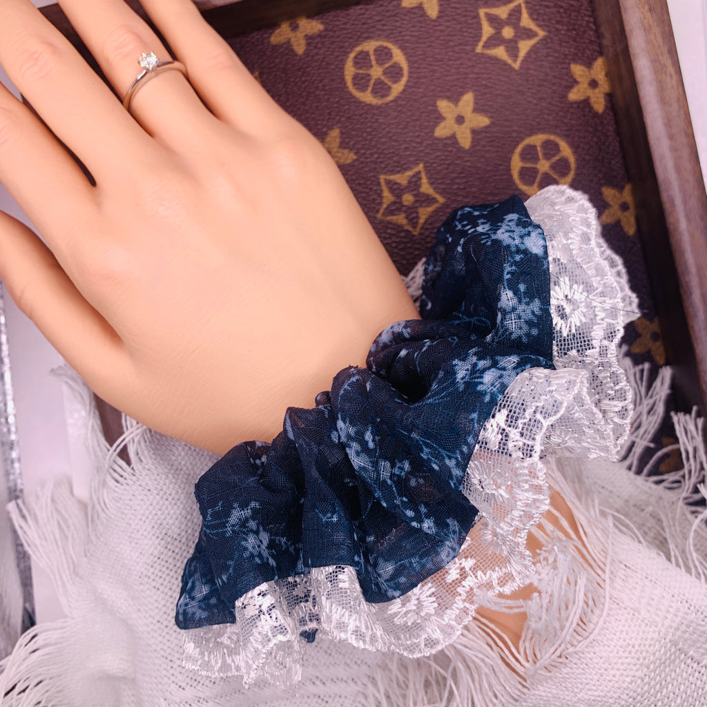 Marineblaues Spitzen-Haar Scrunchie 018