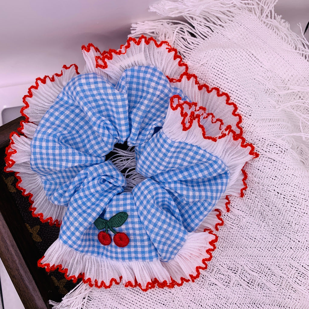 Gingham Kirsch-Haar Scrunchie 006