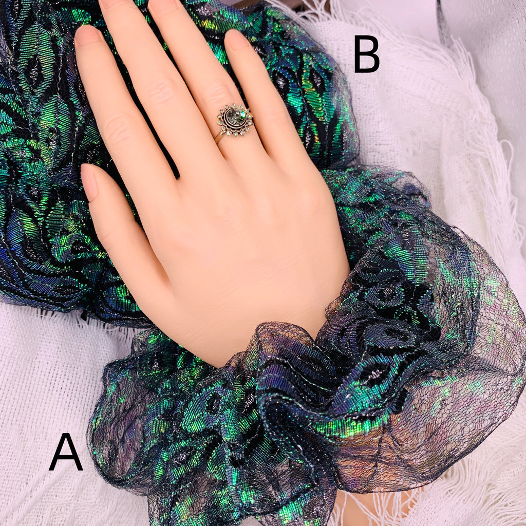 Aurora Peacock 033/034