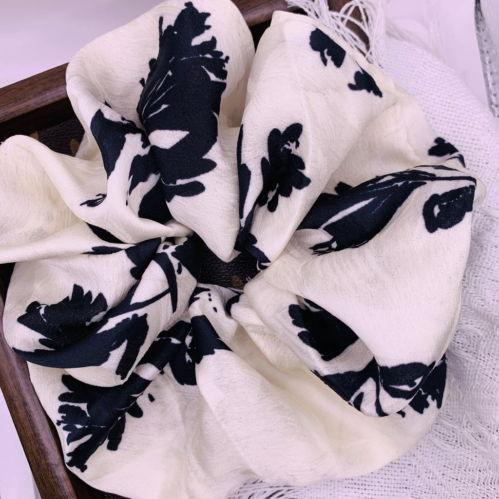 Soft cotton black and white 036