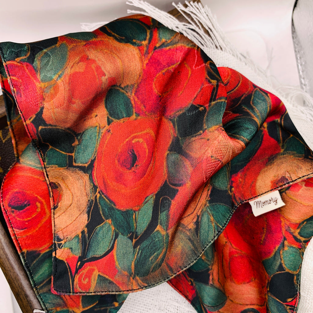 Rose Queen square 053