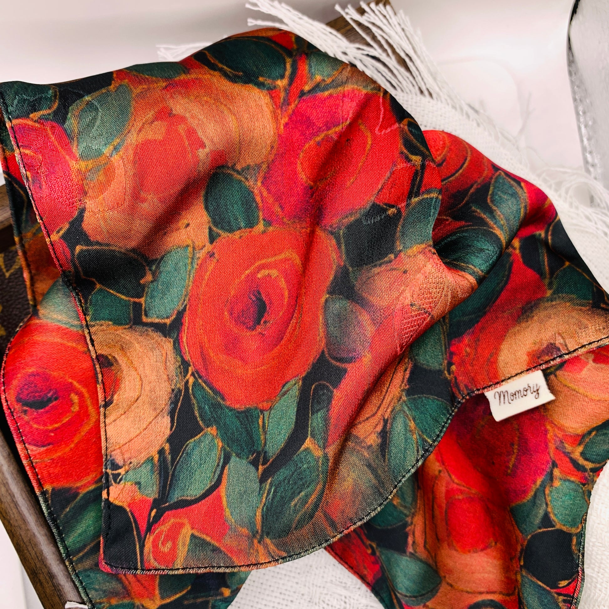 Rose Queen square 053