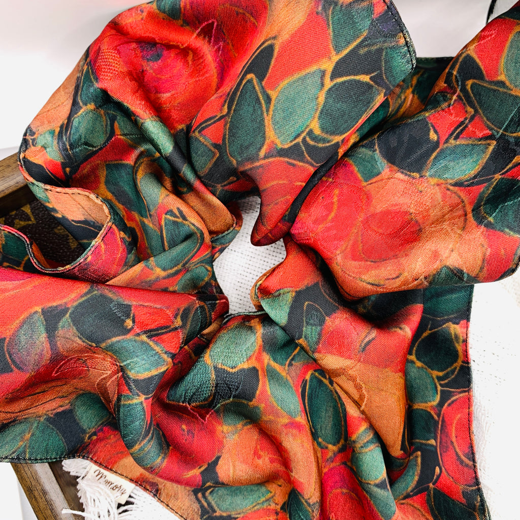 Rose Queen square 053