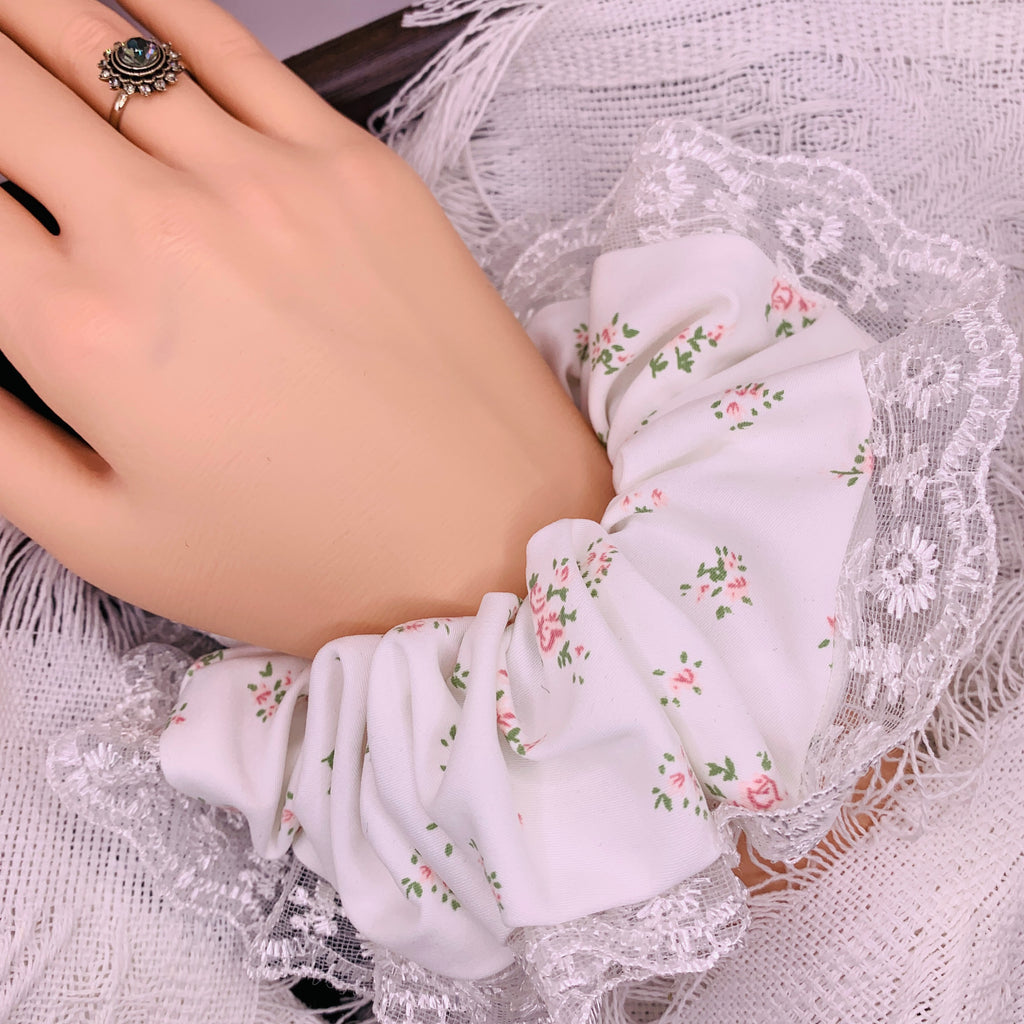 Fresh flower with Lace 056