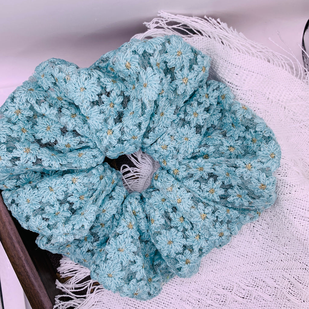 Blue Little Daisy 057