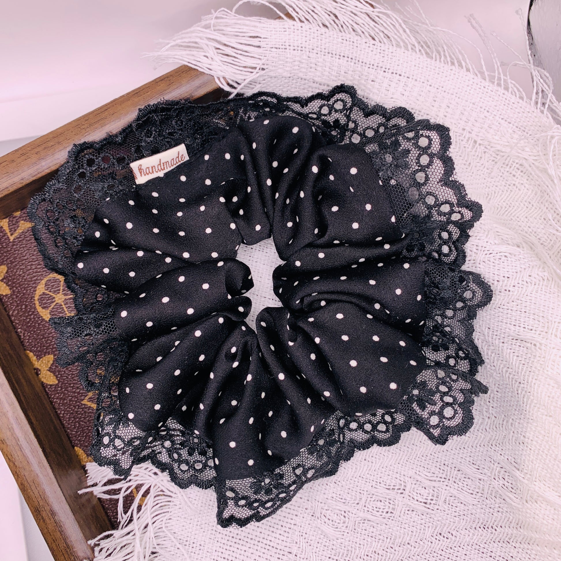 Polka black Dot with Lace 060