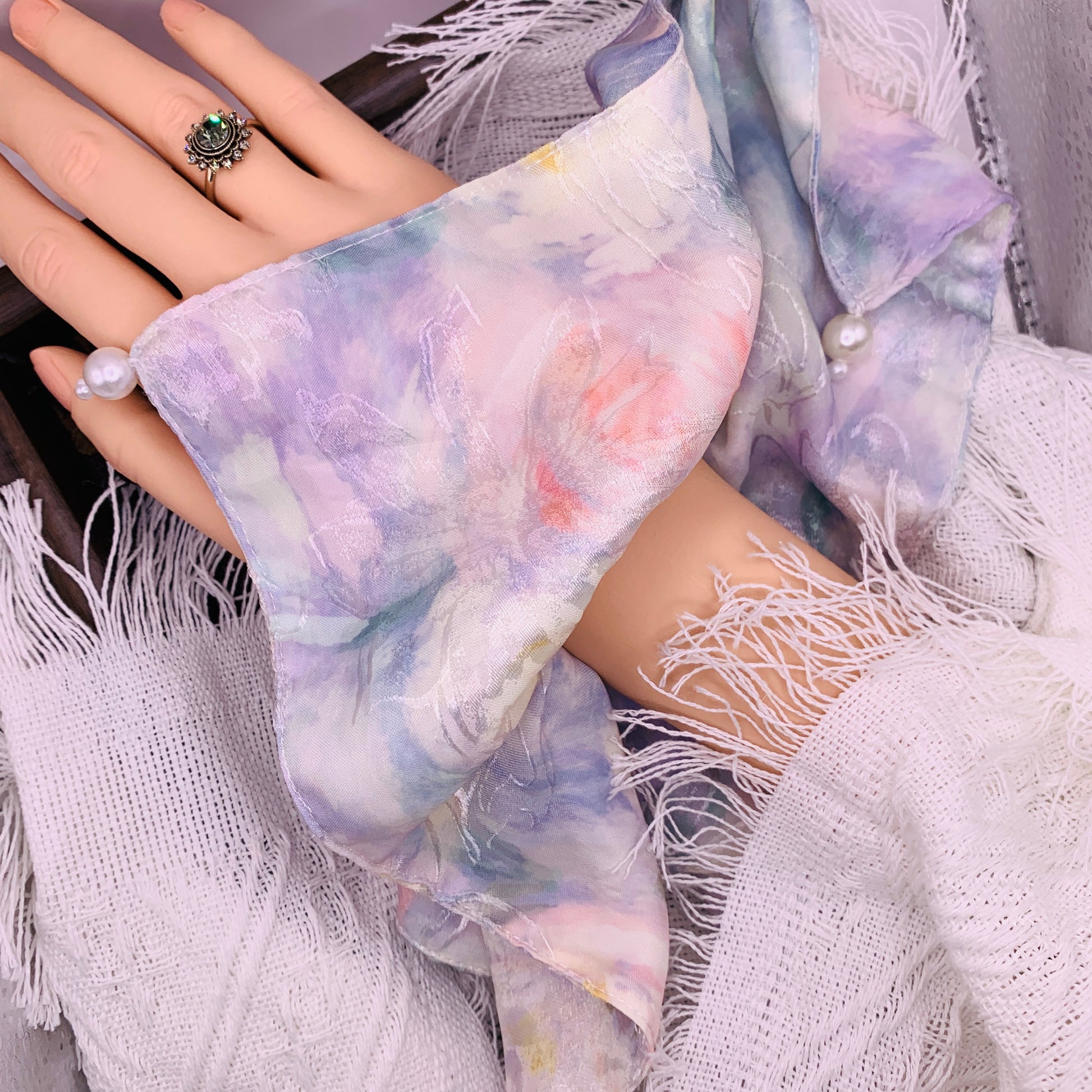 Dreamglow Square with Pearl 067