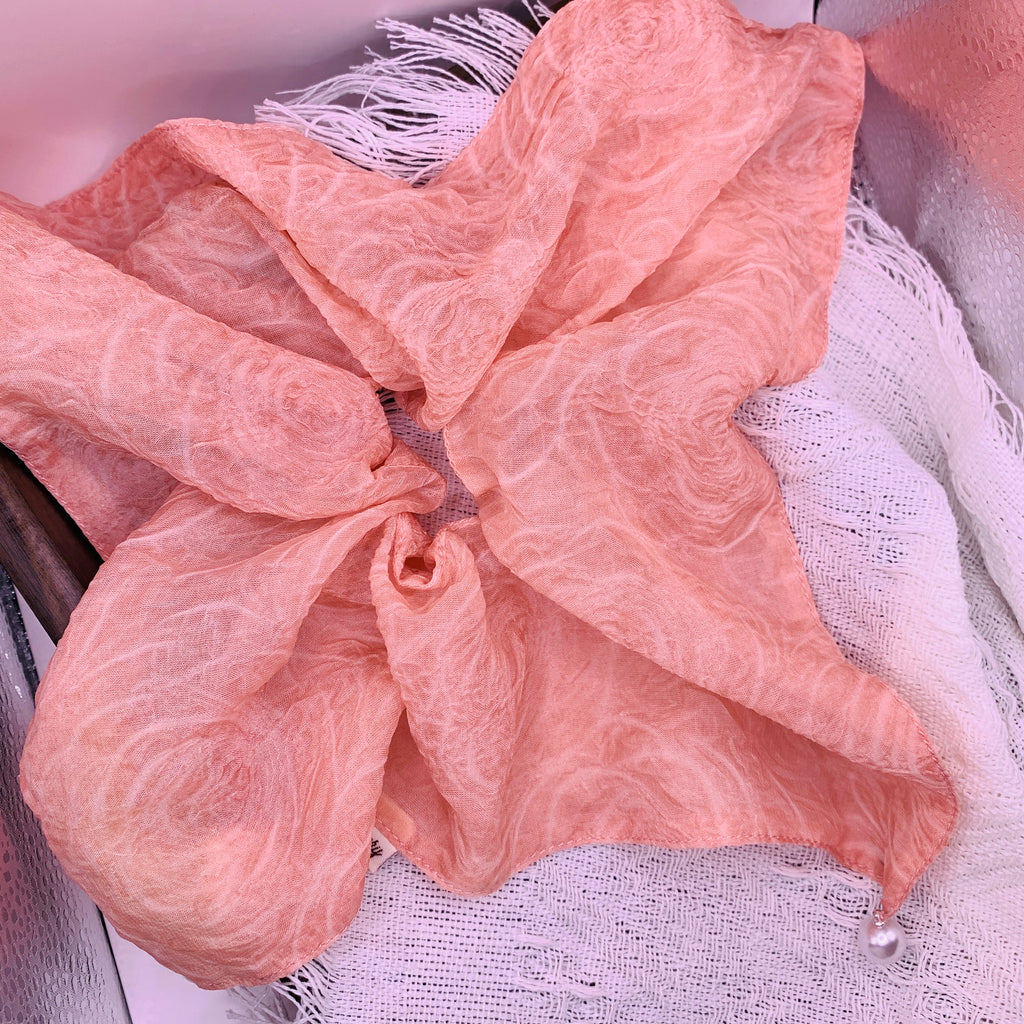 Rose Lady square with pearl 070