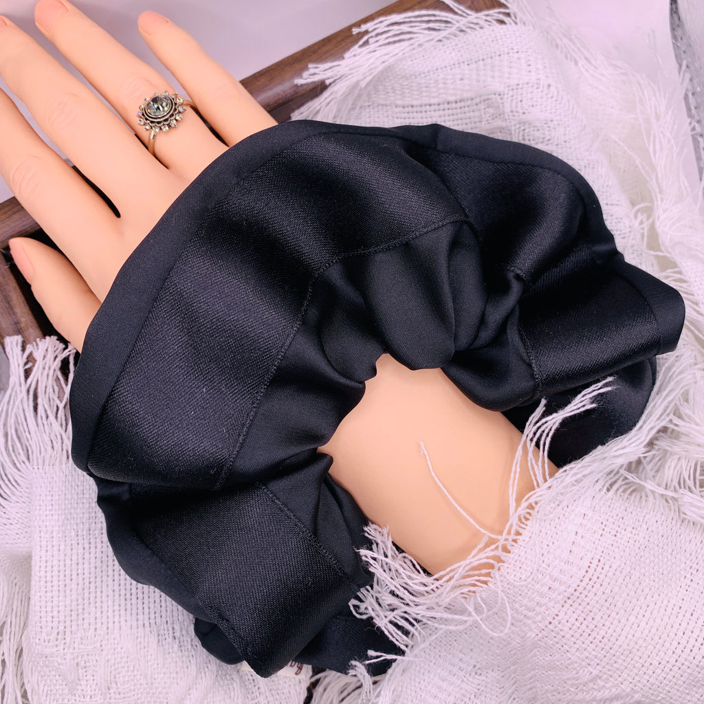 Classic Black Satin 077